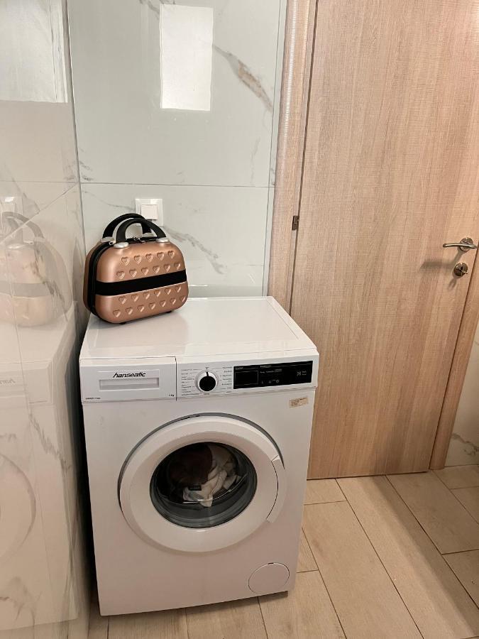 Three Cats Apartment Нікіті Екстер'єр фото